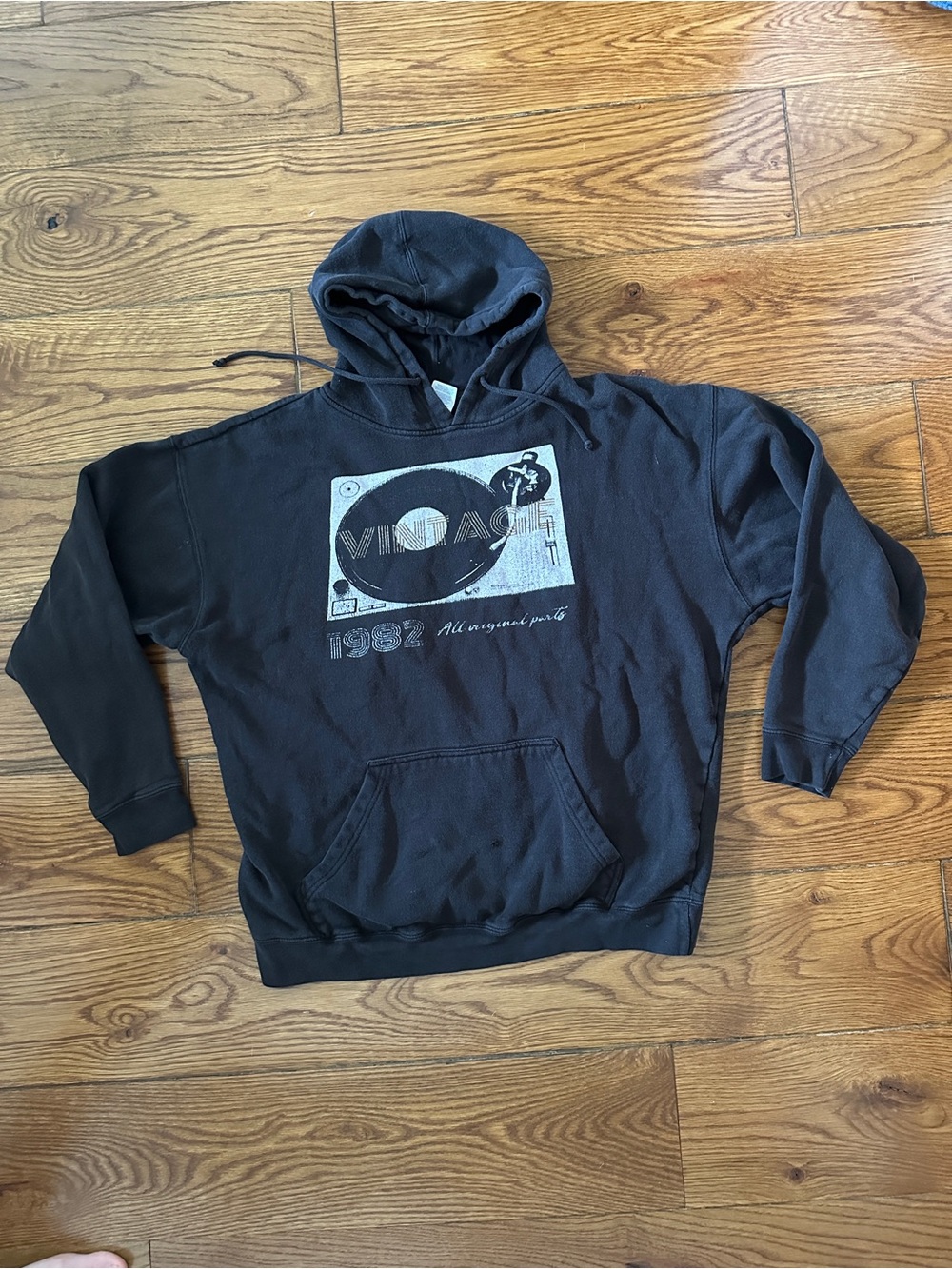 Delta Fleece Hoodie in Black with 1982 record graphic